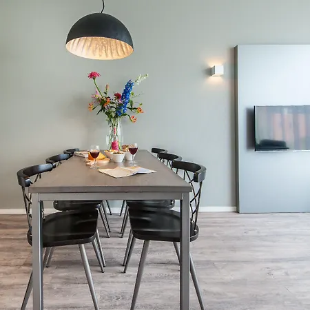 Yays Island By Numa Apartahotel 4*